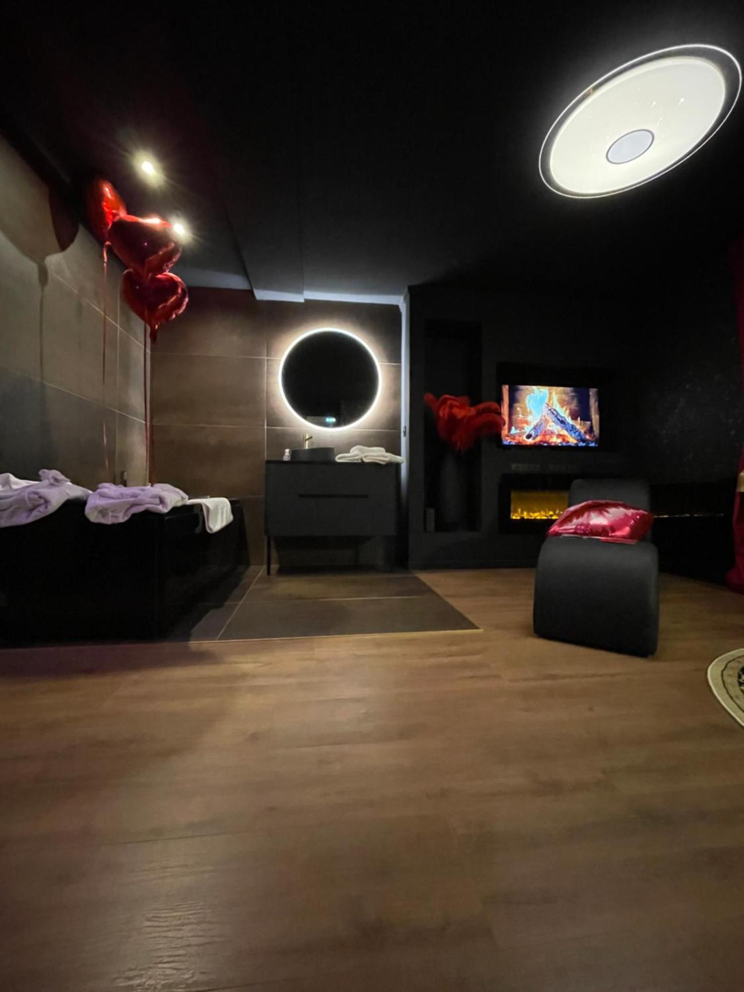 Love Room Casa Amore Prades  Eksteriør billede